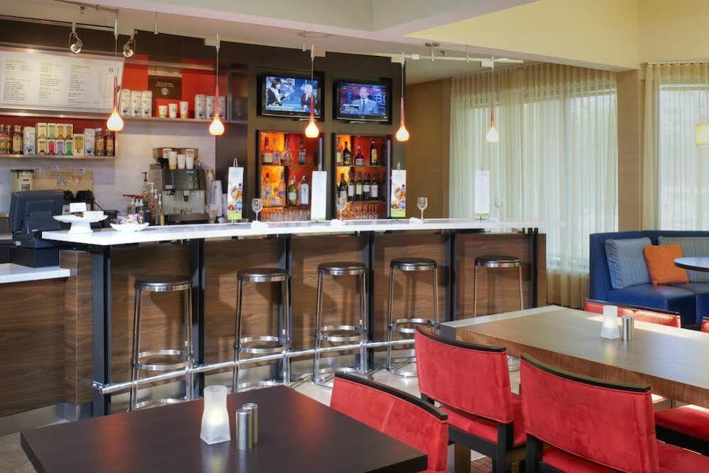 Courtyard By Marriott Chicago Naperville Exterior photo